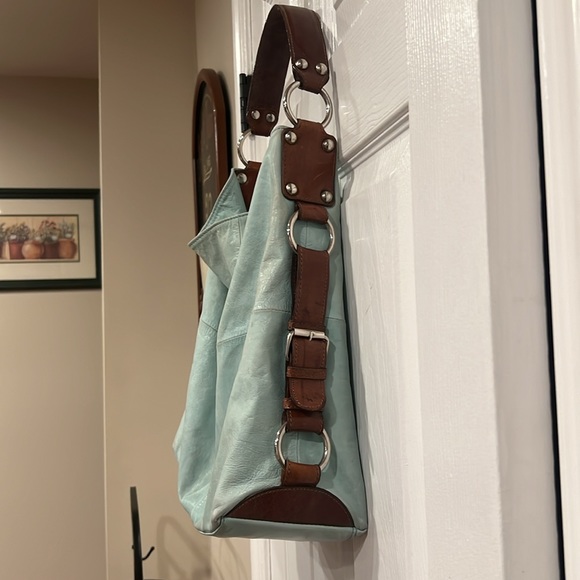 Tano light blue leather shoulder bag. Very soft. - Picture 2 of 7